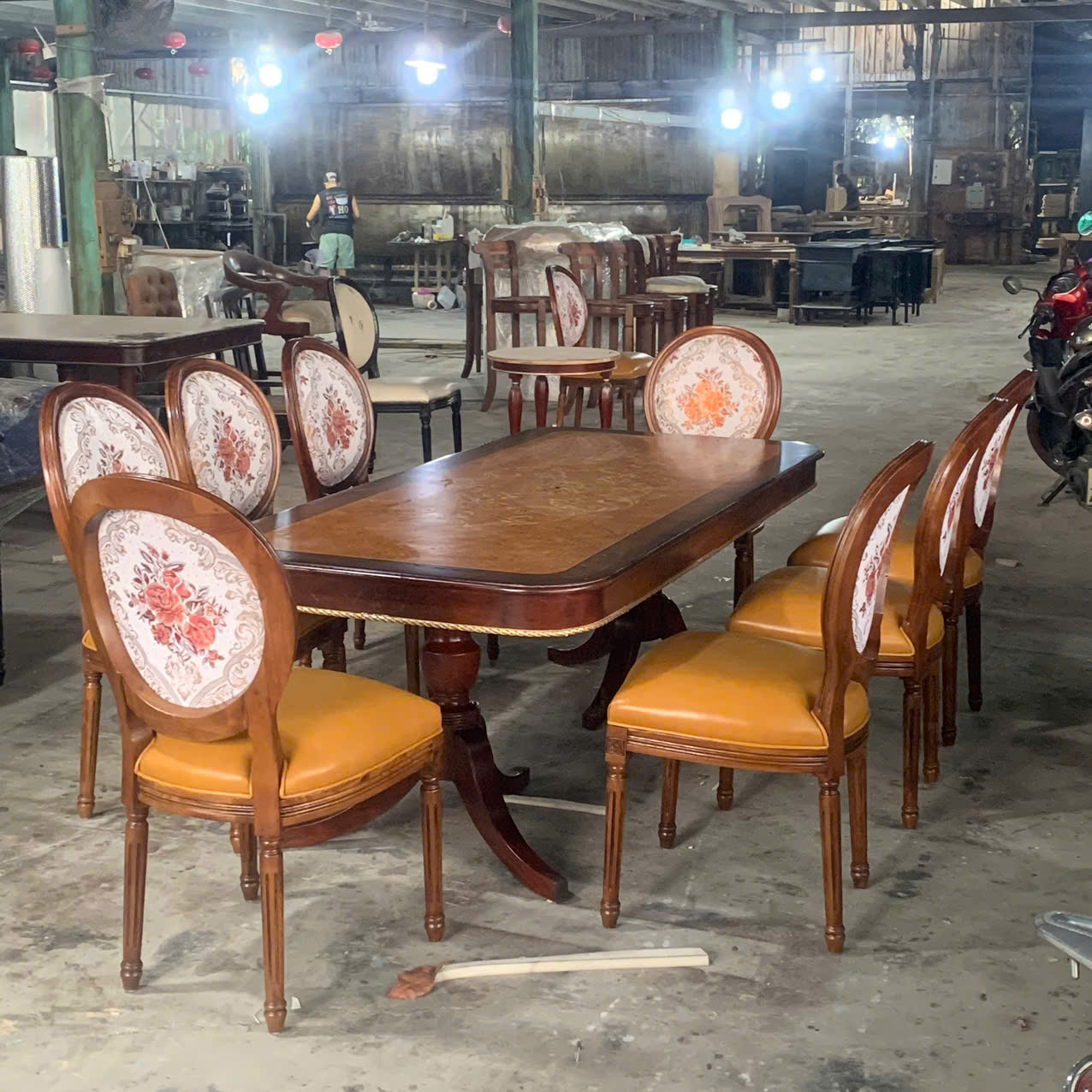 BỘ BÀN ĂN CỔ ĐIỂN PHONG CÁCH WILIAM IV
